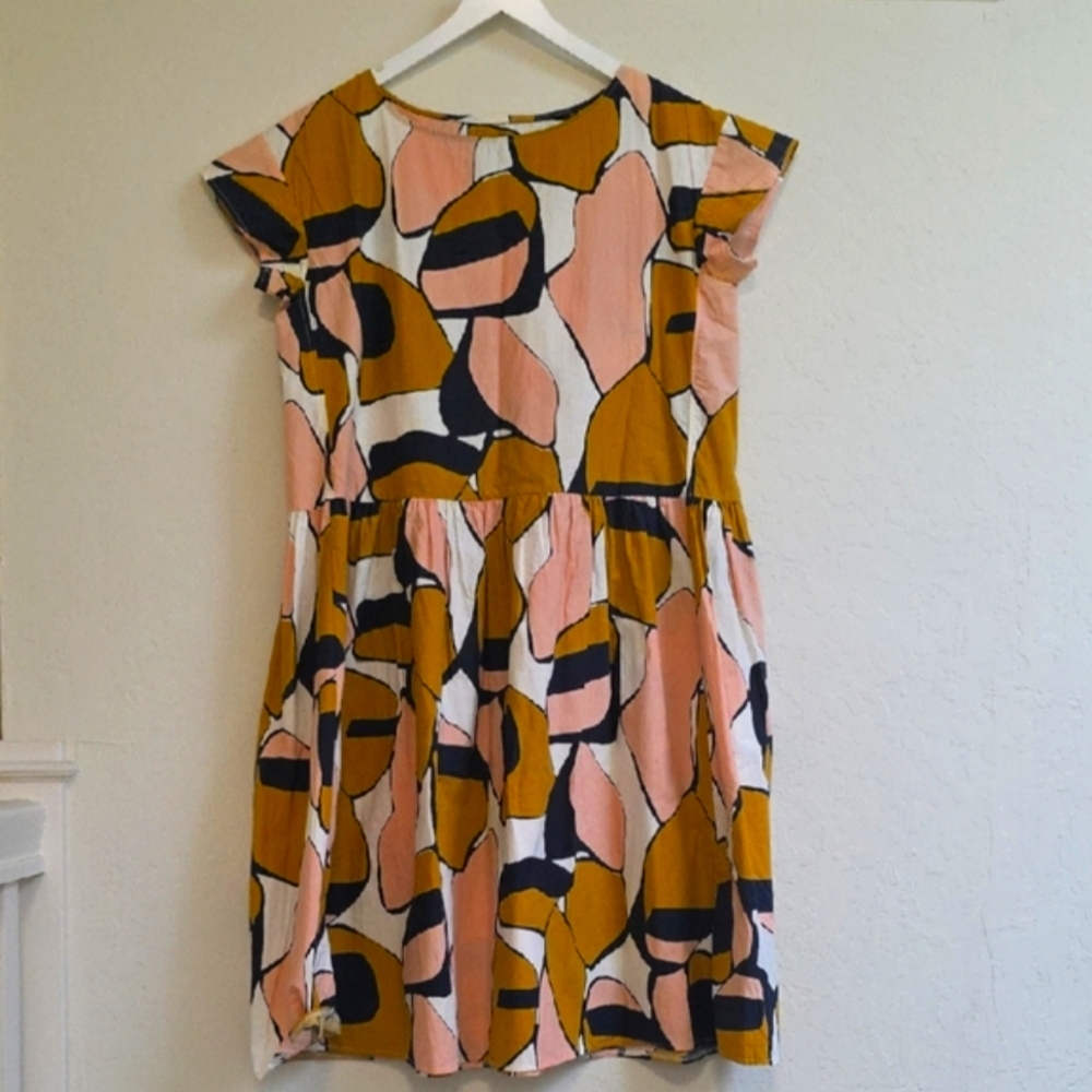 Chic Abstract Midi Dress in Pink and Gold